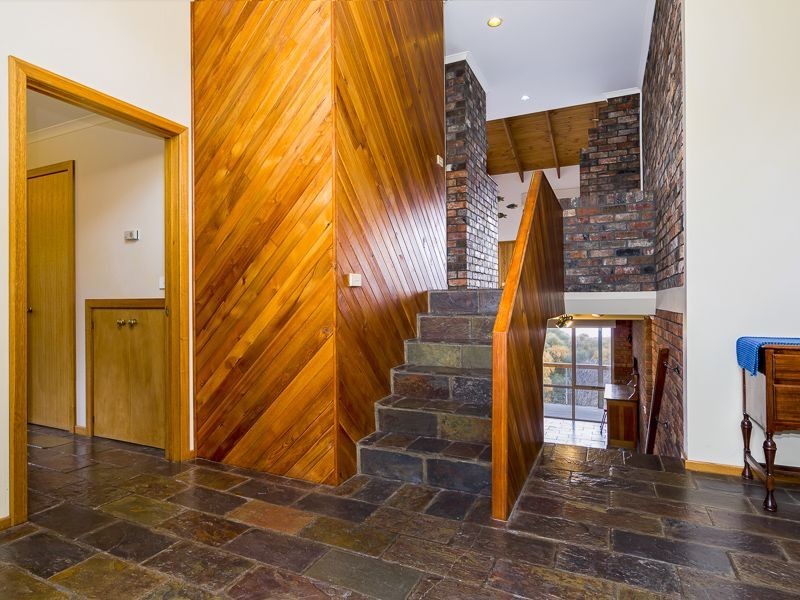 RA31 Oyster Bay Court, Coles Bay TAS 7215