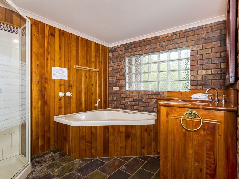 RA31 Oyster Bay Court, Coles Bay TAS 7215