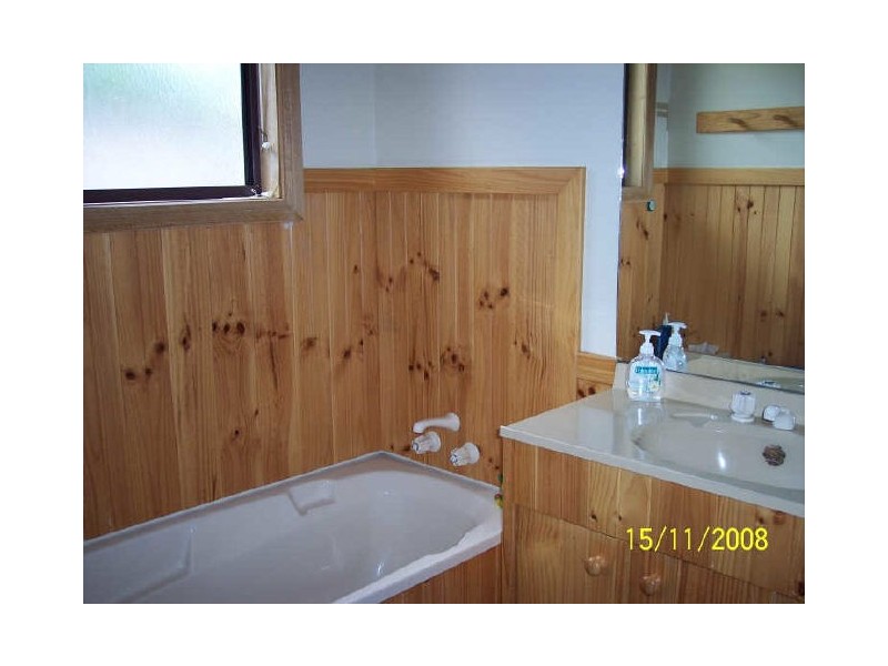 43 Esplanade, Coles Bay TAS 7215