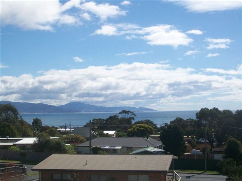 14 Tribe Street, Bicheno TAS 7215