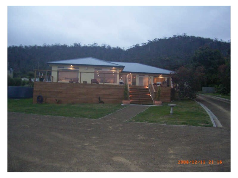 126 Tasman Highway, Bicheno TAS 7215