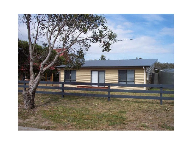 9 Swanwick Drive, Coles Bay TAS 7215