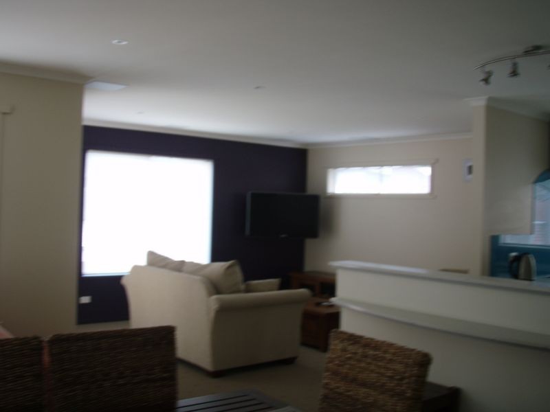 5/16 Meredith Court, Swansea TAS 7190