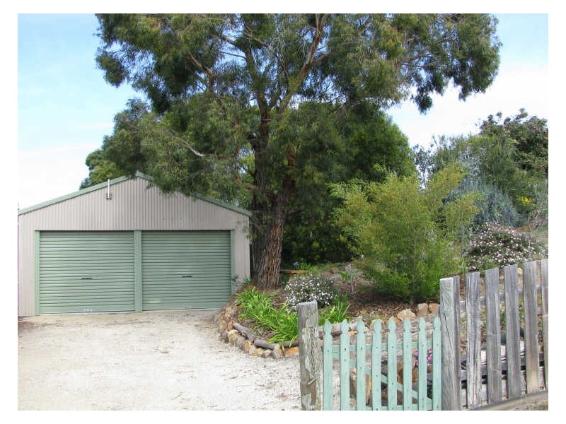 2 Muirs Place, Coles Bay TAS 7215