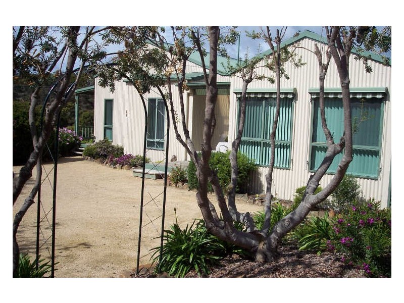 2 Muirs Place, Coles Bay TAS 7215