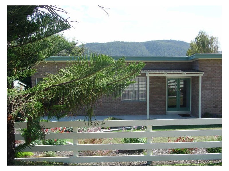 11 Fraser Street, Bicheno TAS 7215