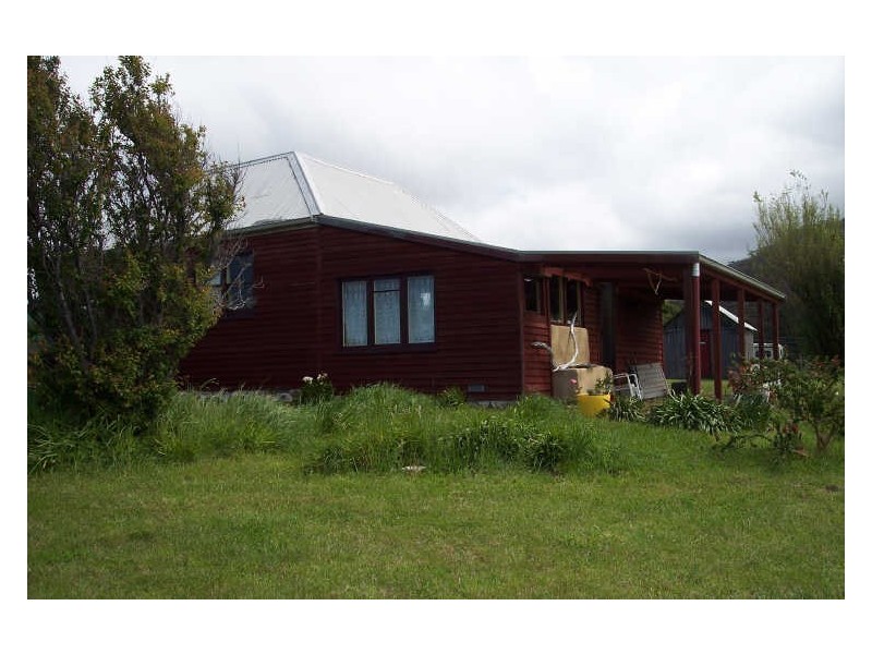 9 Champ Street, Seymour TAS 7215