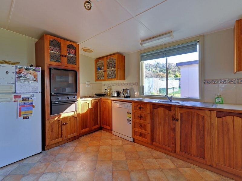 6 Lovett Street, Bicheno TAS 7215