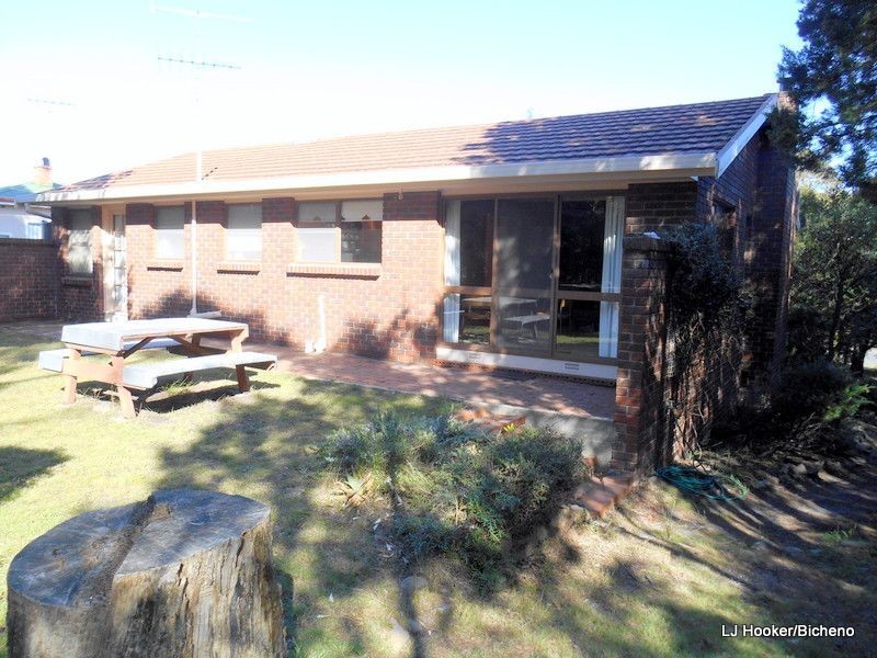 24 Harold St, Coles Bay TAS 7215