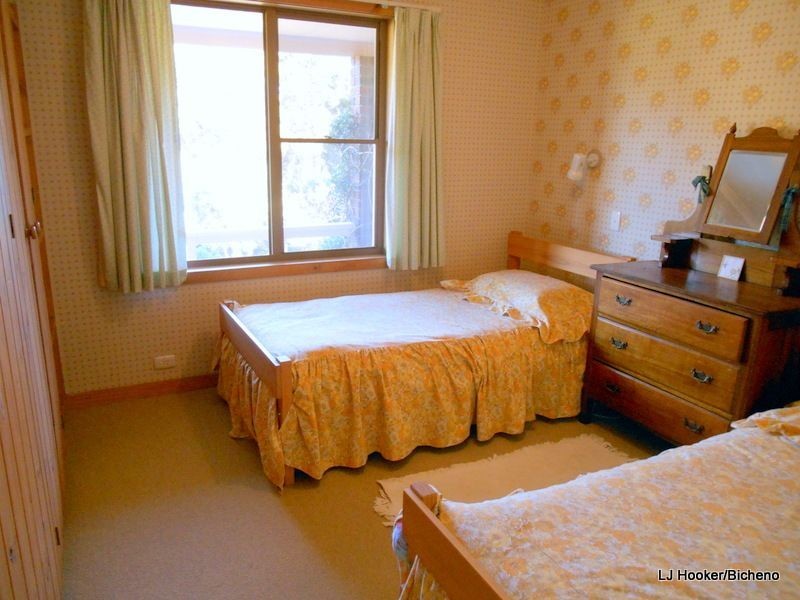 24 Harold St, Coles Bay TAS 7215