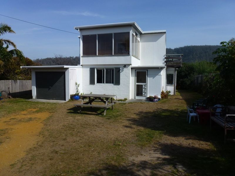 17 Gordon Street, Bicheno TAS 7215