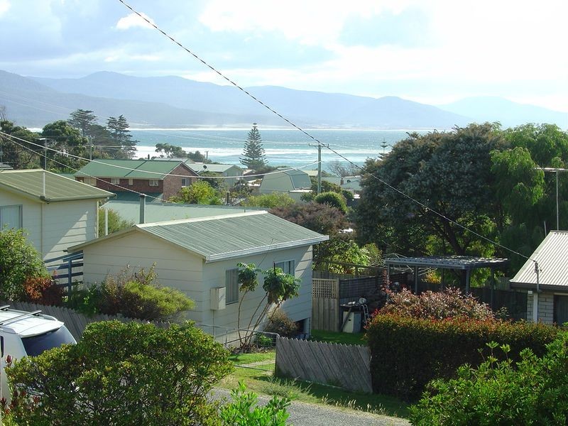12 Makepeace Avenue, Bicheno TAS 7215