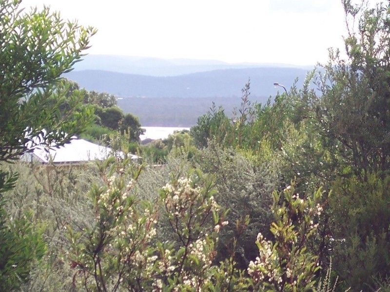 8 Hazards View Drive, Coles Bay TAS 7215