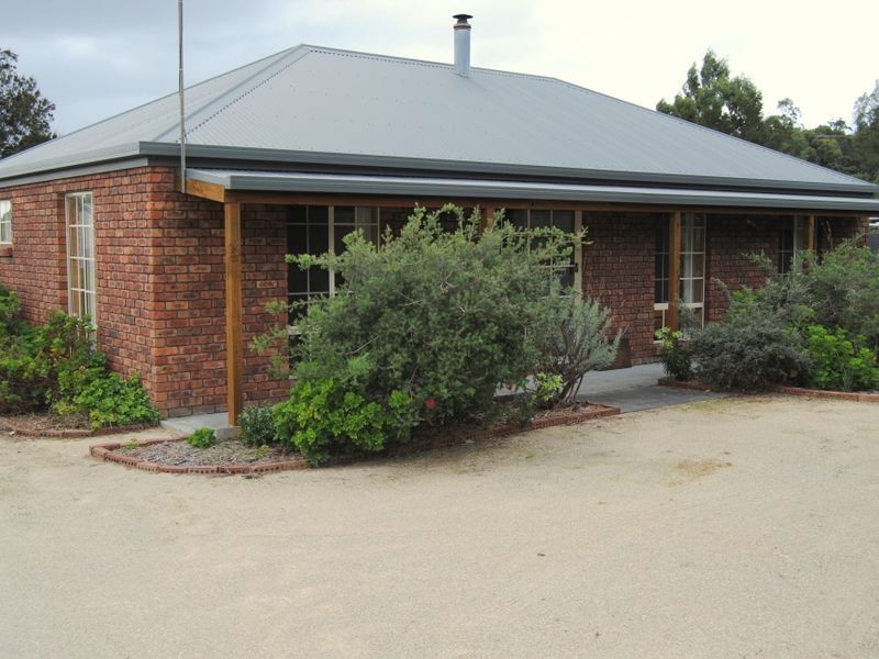 12 Hazards View Drive, Coles Bay TAS 7215