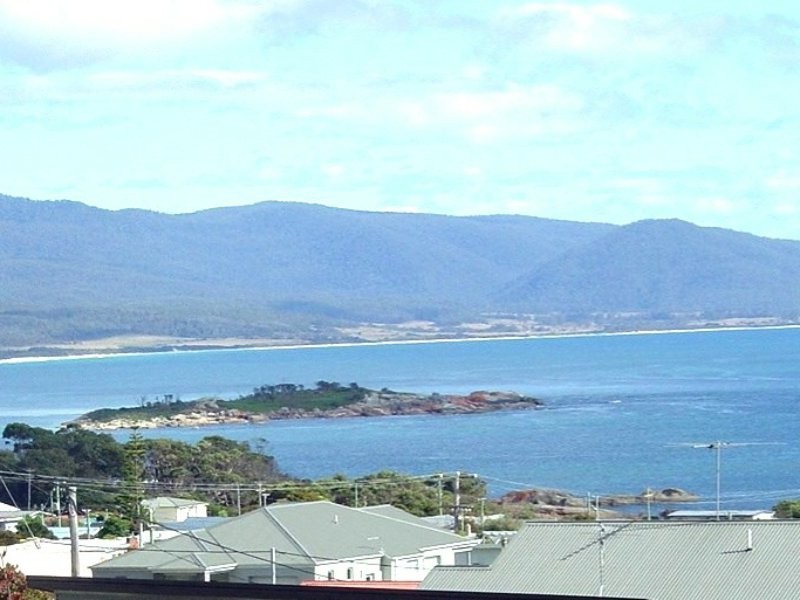 16 Denison Court, Bicheno TAS 7215