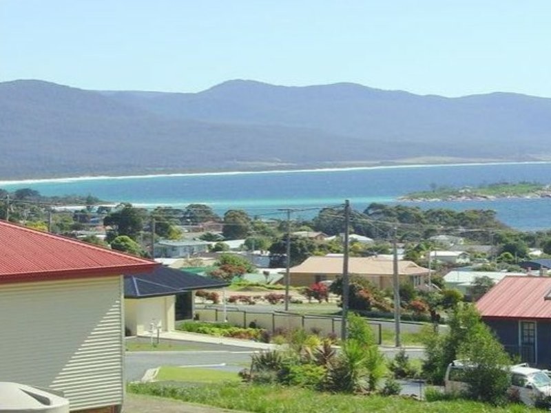 16 Denison Court, Bicheno TAS 7215