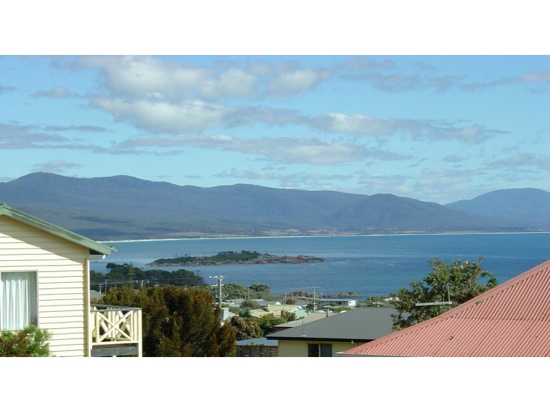 16 Denison Court, Bicheno TAS 7215