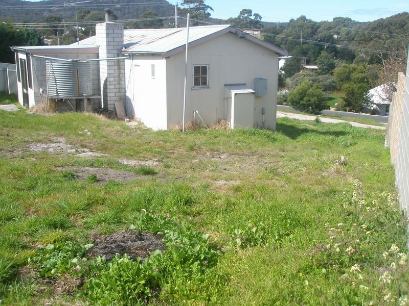 28 Jetty Road, Coles Bay TAS 7215