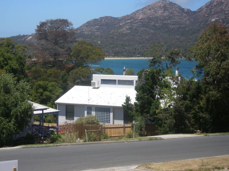 28 Jetty Road, Coles Bay TAS 7215