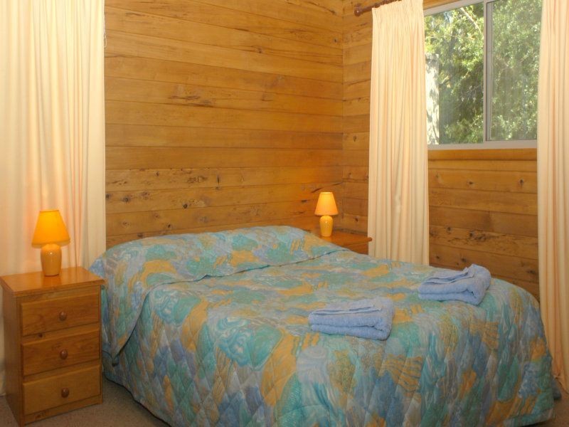 35 Jetty Road, Coles Bay TAS 7215