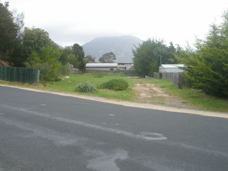 52 Freycinet Drive, Coles Bay TAS 7215