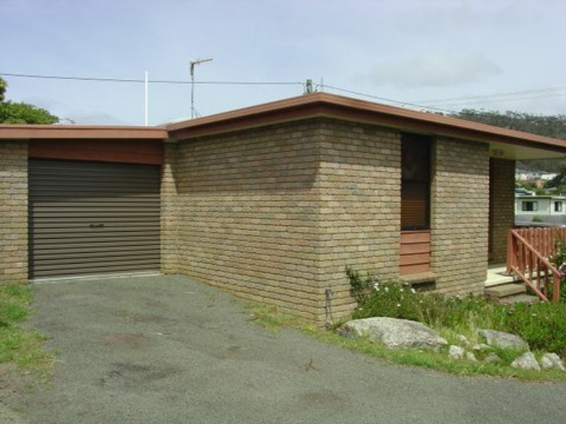 Unit 1/49 Burgess Street, Bicheno TAS 7215