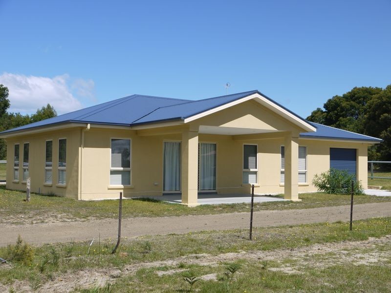 6 Muir’s Place, Coles Bay TAS 7215