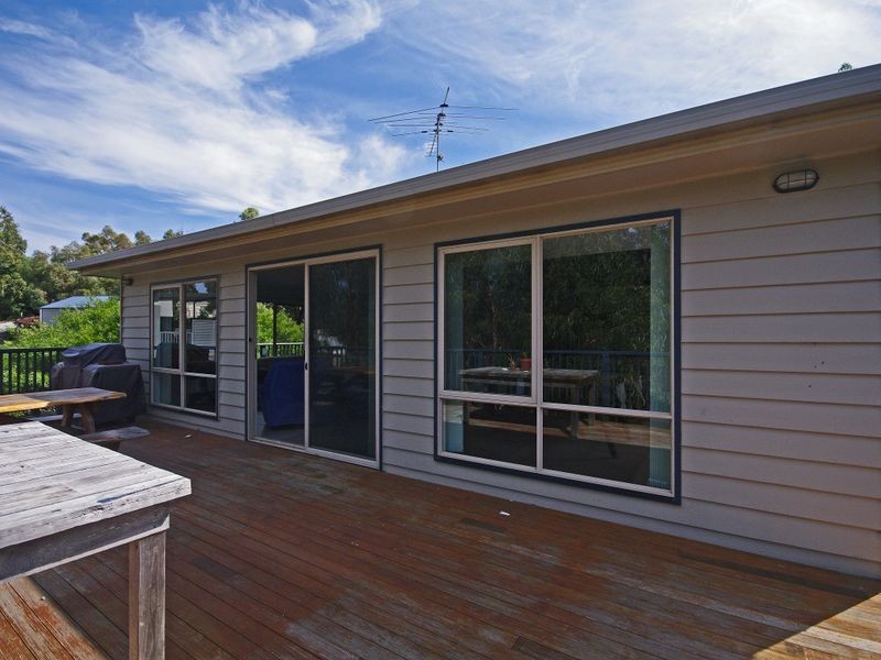 28 Bradley Drive, Coles Bay TAS 7215