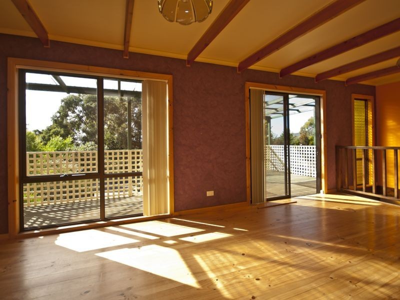 4 Burgess Street, Bicheno TAS 7215