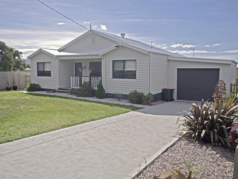 49 Foster Street, Bicheno TAS 7215