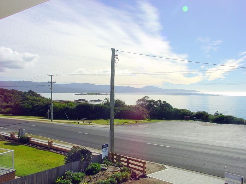 2/2B Tasman Highway, Bicheno TAS 7215