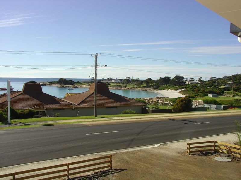 2/2B Tasman Highway, Bicheno TAS 7215