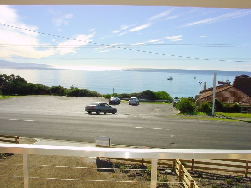 2/2B Tasman Highway, Bicheno TAS 7215