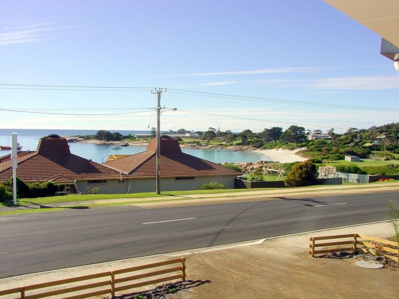 2/2B Tasman Highway, Bicheno TAS 7215