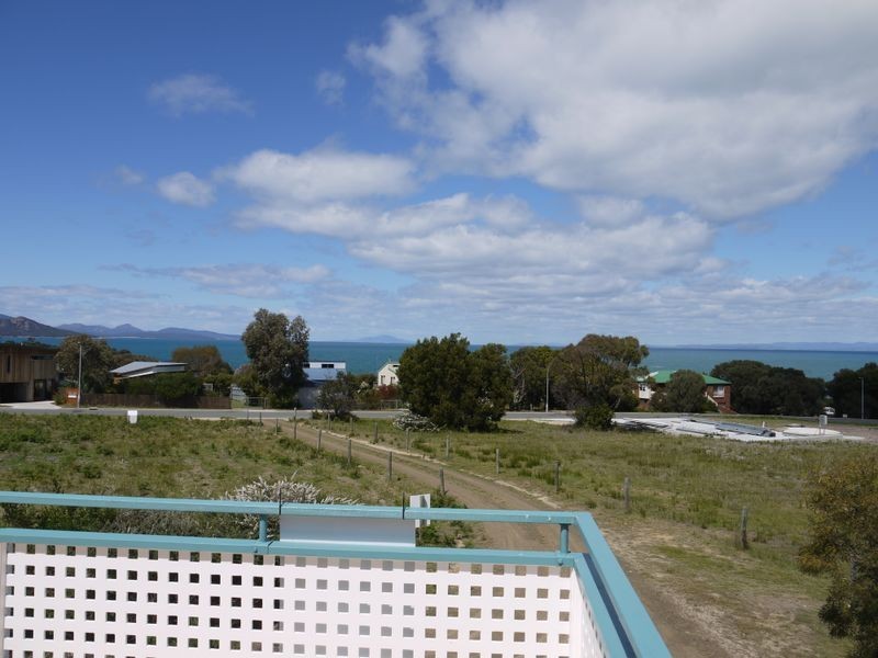 10 Oyster Bay Court, Coles Bay TAS 7215
