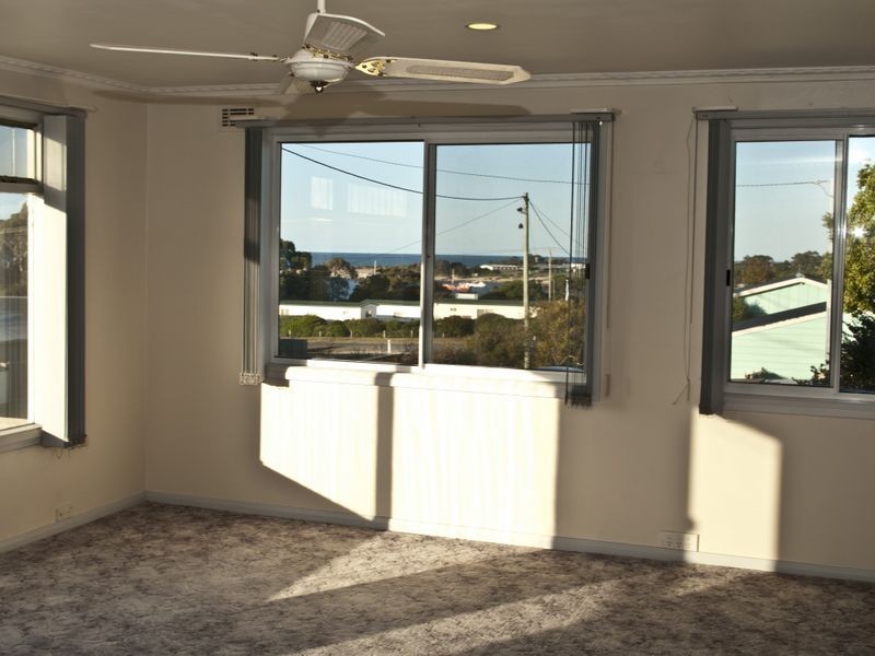 4 Makepeace Avenue, Bicheno TAS 7215