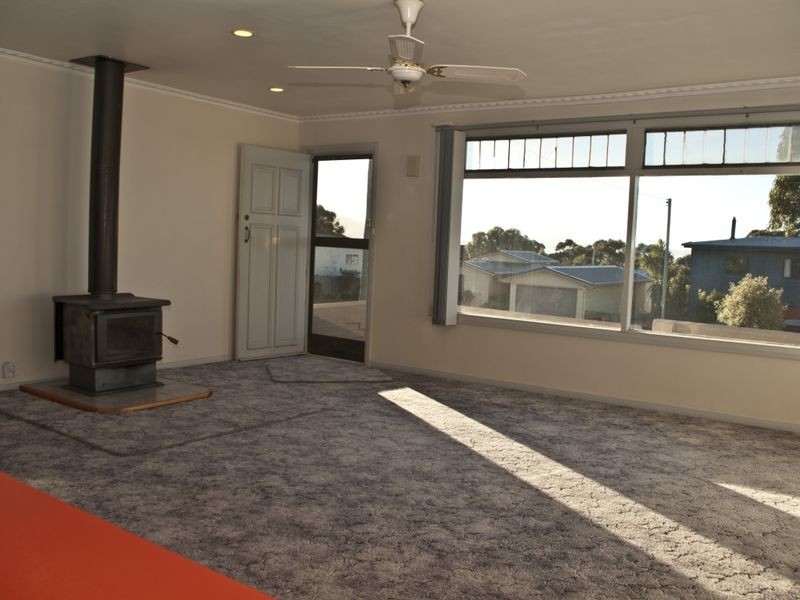 4 Makepeace Avenue, Bicheno TAS 7215