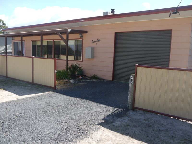 260 River and Rocks Rd, Coles Bay TAS 7215