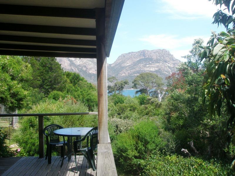 5 Esplanade East, Coles Bay TAS 7215