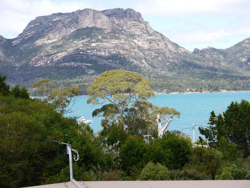 5 Esplanade East, Coles Bay TAS 7215