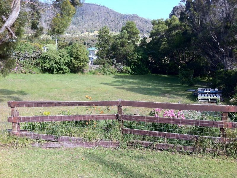 3 Gamble Crescent, Bicheno TAS 7215