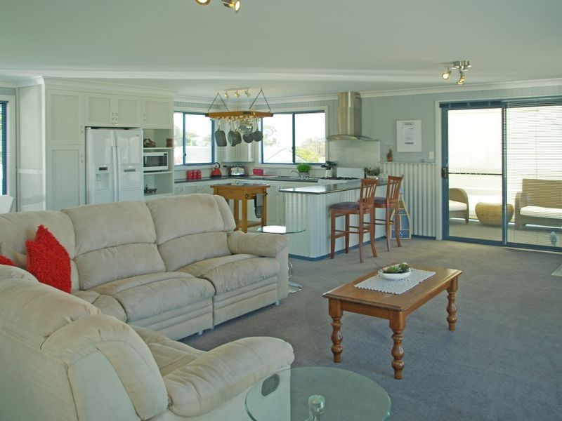 18 Weily Avenue, Bicheno TAS 7215