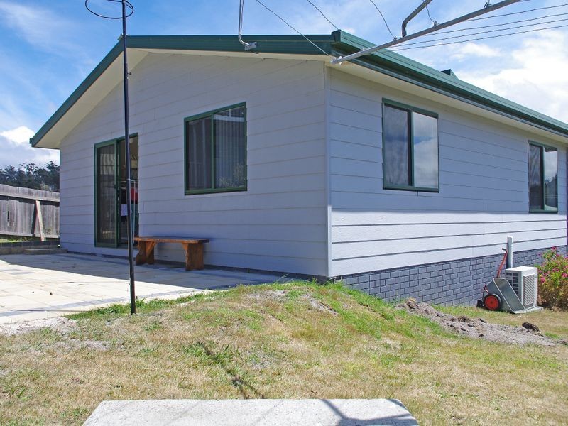 42 Gordon St, Bicheno TAS 7215