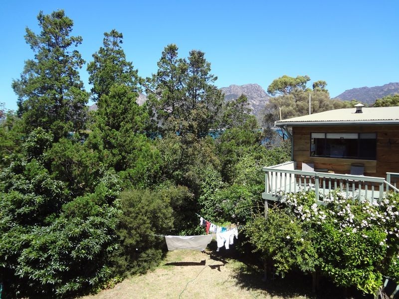 85 The Esplanade, Coles Bay TAS 7215