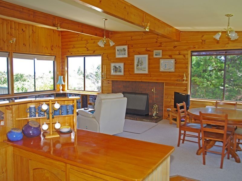 85 The Esplanade, Coles Bay TAS 7215