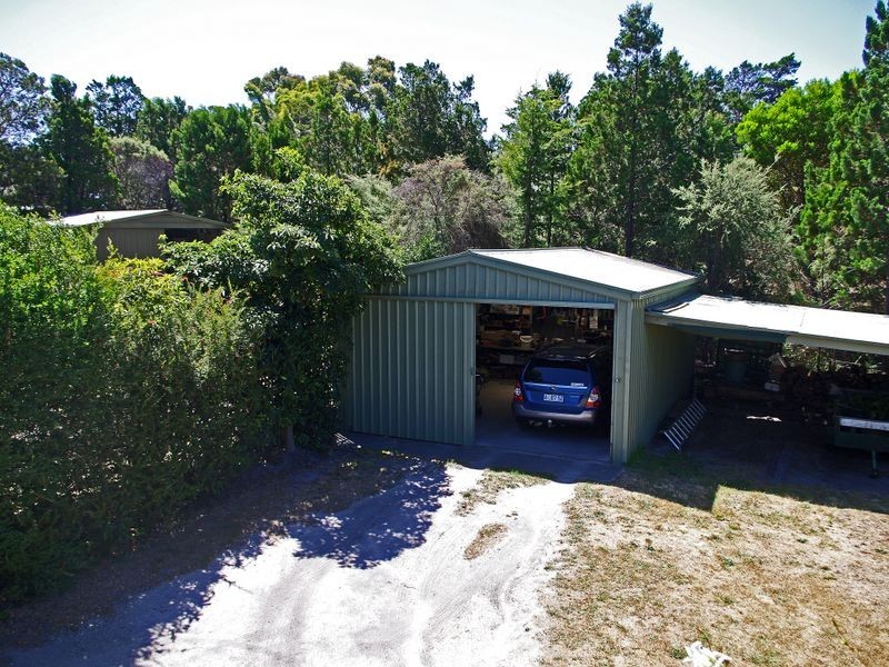 85 The Esplanade, Coles Bay TAS 7215