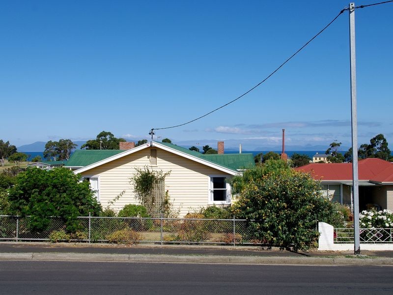 6 Victoria Street, Swansea TAS 7190