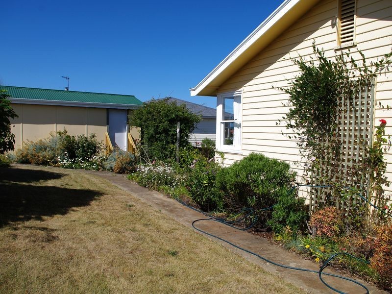 6 Victoria Street, Swansea TAS 7190