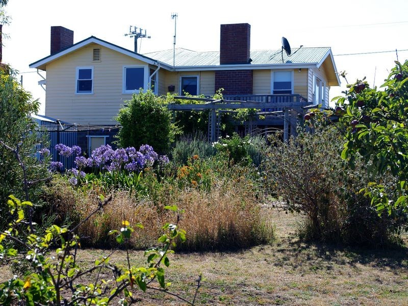 6 Victoria Street, Swansea TAS 7190