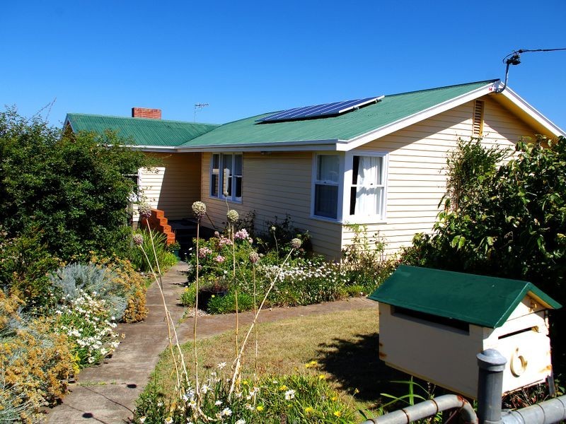 6 Victoria Street, Swansea TAS 7190